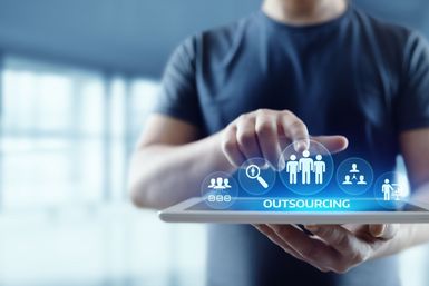 IT Outsourcing - eine Chance für Unternehmen? IT Outsourcing - eine Chance für Unternehmen?