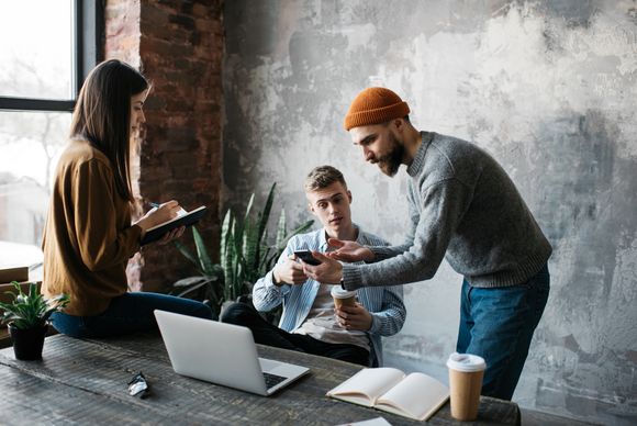 Team diskutiert über PWAs