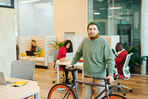 AVANTGARDE Experts Nachhaltigkeitsmanager im Büro