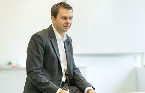 Dr. Sebastian Spörer